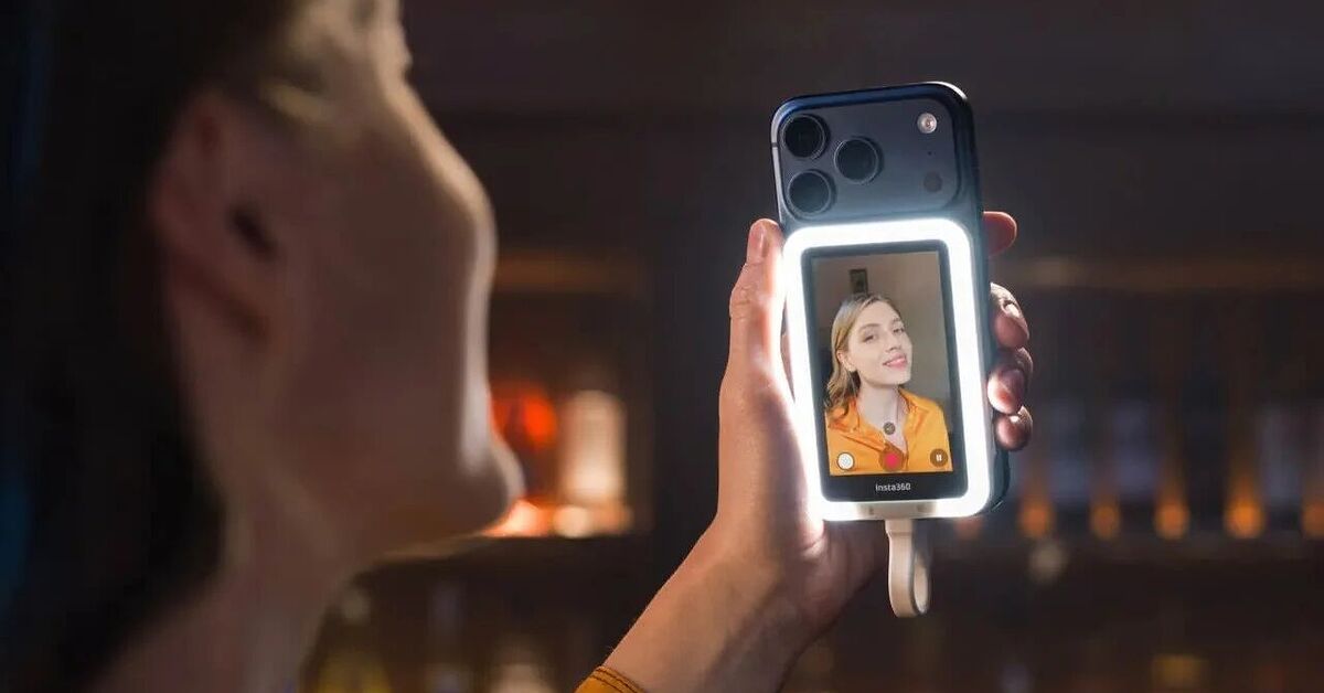 Kaylon Sphere Rear Insta360’s Snap Lets You Use Your Rear Camera for Selfies | CE-Sphere